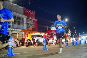 BIB: 4128
                            <button type="button" onclick="openModal(26244339)" class="btn btn-primary btn-sm float-right btn-popup" data-toggle="modal" data-target=".modal-high-quality">
                        <i class="fas fa-shopping-cart"></i> Add to Cart
                    </button>
                                            <button type="button" onclick="isThisMe(26244339, true)" class="btn btn-success btn-sm float-right btn-popup btn-isme hidden" data-toggle="tooltip" data-placement="bottom" title="นี่คือรูปของคุณใช่ไหม คลิกที่นี่เพื่อเอาเข้าอัลบั้ม">
                        <i class="fas fa-plus"></i> Add to album
                    </button>
                    <button type="button" onclick="isThisMe(26244339, false)" class="btn btn-warning btn-sm float-right btn-popup btn-isnotme hidden">
                        <i class="fas fa-ban"></i> Remove from album
                    </button>