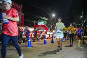 BIB: 4674
                            <button type="button" onclick="openModal(26236850)" class="btn btn-primary btn-sm float-right btn-popup" data-toggle="modal" data-target=".modal-high-quality">
                        <i class="fas fa-shopping-cart"></i> Add to Cart
                    </button>
                                            <button type="button" onclick="isThisMe(26236850, true)" class="btn btn-success btn-sm float-right btn-popup btn-isme hidden" data-toggle="tooltip" data-placement="bottom" title="นี่คือรูปของคุณใช่ไหม คลิกที่นี่เพื่อเอาเข้าอัลบั้ม">
                        <i class="fas fa-plus"></i> Add to album
                    </button>
                    <button type="button" onclick="isThisMe(26236850, false)" class="btn btn-warning btn-sm float-right btn-popup btn-isnotme hidden">
                        <i class="fas fa-ban"></i> Remove from album
                    </button>