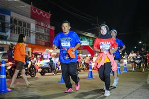 BIB: 4740, 4809
                            <button type="button" onclick="openModal(26246582)" class="btn btn-primary btn-sm float-right btn-popup" data-toggle="modal" data-target=".modal-high-quality">
                        <i class="fas fa-shopping-cart"></i> Add to Cart
                    </button>
                                            <button type="button" onclick="isThisMe(26246582, true)" class="btn btn-success btn-sm float-right btn-popup btn-isme hidden" data-toggle="tooltip" data-placement="bottom" title="นี่คือรูปของคุณใช่ไหม คลิกที่นี่เพื่อเอาเข้าอัลบั้ม">
                        <i class="fas fa-plus"></i> Add to album
                    </button>
                    <button type="button" onclick="isThisMe(26246582, false)" class="btn btn-warning btn-sm float-right btn-popup btn-isnotme hidden">
                        <i class="fas fa-ban"></i> Remove from album
                    </button>