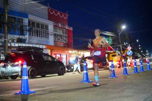 BIB: 3370
                            <button type="button" onclick="openModal(26244258)" class="btn btn-primary btn-sm float-right btn-popup" data-toggle="modal" data-target=".modal-high-quality">
                        <i class="fas fa-shopping-cart"></i> Add to Cart
                    </button>
                                            <button type="button" onclick="isThisMe(26244258, true)" class="btn btn-success btn-sm float-right btn-popup btn-isme hidden" data-toggle="tooltip" data-placement="bottom" title="นี่คือรูปของคุณใช่ไหม คลิกที่นี่เพื่อเอาเข้าอัลบั้ม">
                        <i class="fas fa-plus"></i> Add to album
                    </button>
                    <button type="button" onclick="isThisMe(26244258, false)" class="btn btn-warning btn-sm float-right btn-popup btn-isnotme hidden">
                        <i class="fas fa-ban"></i> Remove from album
                    </button>