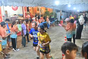 BIB: 4381
                            <button type="button" onclick="openModal(26242055)" class="btn btn-primary btn-sm float-right btn-popup" data-toggle="modal" data-target=".modal-high-quality">
                        <i class="fas fa-shopping-cart"></i> Add to Cart
                    </button>
                                            <button type="button" onclick="isThisMe(26242055, true)" class="btn btn-success btn-sm float-right btn-popup btn-isme hidden" data-toggle="tooltip" data-placement="bottom" title="นี่คือรูปของคุณใช่ไหม คลิกที่นี่เพื่อเอาเข้าอัลบั้ม">
                        <i class="fas fa-plus"></i> Add to album
                    </button>
                    <button type="button" onclick="isThisMe(26242055, false)" class="btn btn-warning btn-sm float-right btn-popup btn-isnotme hidden">
                        <i class="fas fa-ban"></i> Remove from album
                    </button>