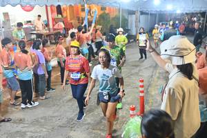 BIB: 4503
                            <button type="button" onclick="openModal(26251853)" class="btn btn-primary btn-sm float-right btn-popup" data-toggle="modal" data-target=".modal-high-quality">
                        <i class="fas fa-shopping-cart"></i> Add to Cart
                    </button>
                                            <button type="button" onclick="isThisMe(26251853, true)" class="btn btn-success btn-sm float-right btn-popup btn-isme hidden" data-toggle="tooltip" data-placement="bottom" title="นี่คือรูปของคุณใช่ไหม คลิกที่นี่เพื่อเอาเข้าอัลบั้ม">
                        <i class="fas fa-plus"></i> Add to album
                    </button>
                    <button type="button" onclick="isThisMe(26251853, false)" class="btn btn-warning btn-sm float-right btn-popup btn-isnotme hidden">
                        <i class="fas fa-ban"></i> Remove from album
                    </button>