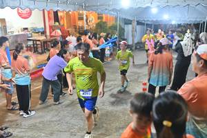 BIB: 4393
                            <button type="button" onclick="openModal(26242320)" class="btn btn-primary btn-sm float-right btn-popup" data-toggle="modal" data-target=".modal-high-quality">
                        <i class="fas fa-shopping-cart"></i> Add to Cart
                    </button>
                                            <button type="button" onclick="isThisMe(26242320, true)" class="btn btn-success btn-sm float-right btn-popup btn-isme hidden" data-toggle="tooltip" data-placement="bottom" title="นี่คือรูปของคุณใช่ไหม คลิกที่นี่เพื่อเอาเข้าอัลบั้ม">
                        <i class="fas fa-plus"></i> Add to album
                    </button>
                    <button type="button" onclick="isThisMe(26242320, false)" class="btn btn-warning btn-sm float-right btn-popup btn-isnotme hidden">
                        <i class="fas fa-ban"></i> Remove from album
                    </button>