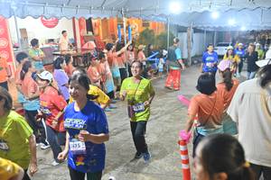 BIB: 3875
                            <button type="button" onclick="openModal(26252460)" class="btn btn-primary btn-sm float-right btn-popup" data-toggle="modal" data-target=".modal-high-quality">
                        <i class="fas fa-shopping-cart"></i> Add to Cart
                    </button>
                                            <button type="button" onclick="isThisMe(26252460, true)" class="btn btn-success btn-sm float-right btn-popup btn-isme hidden" data-toggle="tooltip" data-placement="bottom" title="นี่คือรูปของคุณใช่ไหม คลิกที่นี่เพื่อเอาเข้าอัลบั้ม">
                        <i class="fas fa-plus"></i> Add to album
                    </button>
                    <button type="button" onclick="isThisMe(26252460, false)" class="btn btn-warning btn-sm float-right btn-popup btn-isnotme hidden">
                        <i class="fas fa-ban"></i> Remove from album
                    </button>