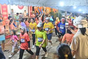 BIB: 446, 4034, 41523, 43791
                            <button type="button" onclick="openModal(26252275)" class="btn btn-primary btn-sm float-right btn-popup" data-toggle="modal" data-target=".modal-high-quality">
                        <i class="fas fa-shopping-cart"></i> Add to Cart
                    </button>
                                            <button type="button" onclick="isThisMe(26252275, true)" class="btn btn-success btn-sm float-right btn-popup btn-isme hidden" data-toggle="tooltip" data-placement="bottom" title="นี่คือรูปของคุณใช่ไหม คลิกที่นี่เพื่อเอาเข้าอัลบั้ม">
                        <i class="fas fa-plus"></i> Add to album
                    </button>
                    <button type="button" onclick="isThisMe(26252275, false)" class="btn btn-warning btn-sm float-right btn-popup btn-isnotme hidden">
                        <i class="fas fa-ban"></i> Remove from album
                    </button>