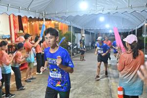 BIB: 4063
                            <button type="button" onclick="openModal(26240676)" class="btn btn-primary btn-sm float-right btn-popup" data-toggle="modal" data-target=".modal-high-quality">
                        <i class="fas fa-shopping-cart"></i> Add to Cart
                    </button>
                                            <button type="button" onclick="isThisMe(26240676, true)" class="btn btn-success btn-sm float-right btn-popup btn-isme hidden" data-toggle="tooltip" data-placement="bottom" title="นี่คือรูปของคุณใช่ไหม คลิกที่นี่เพื่อเอาเข้าอัลบั้ม">
                        <i class="fas fa-plus"></i> Add to album
                    </button>
                    <button type="button" onclick="isThisMe(26240676, false)" class="btn btn-warning btn-sm float-right btn-popup btn-isnotme hidden">
                        <i class="fas fa-ban"></i> Remove from album
                    </button>