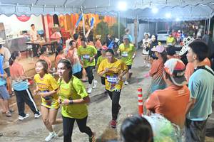 BIB: 4612
                            <button type="button" onclick="openModal(26243219)" class="btn btn-primary btn-sm float-right btn-popup" data-toggle="modal" data-target=".modal-high-quality">
                        <i class="fas fa-shopping-cart"></i> Add to Cart
                    </button>
                                            <button type="button" onclick="isThisMe(26243219, true)" class="btn btn-success btn-sm float-right btn-popup btn-isme hidden" data-toggle="tooltip" data-placement="bottom" title="นี่คือรูปของคุณใช่ไหม คลิกที่นี่เพื่อเอาเข้าอัลบั้ม">
                        <i class="fas fa-plus"></i> Add to album
                    </button>
                    <button type="button" onclick="isThisMe(26243219, false)" class="btn btn-warning btn-sm float-right btn-popup btn-isnotme hidden">
                        <i class="fas fa-ban"></i> Remove from album
                    </button>