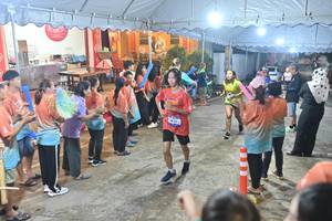 BIB: 3430
                            <button type="button" onclick="openModal(26241896)" class="btn btn-primary btn-sm float-right btn-popup" data-toggle="modal" data-target=".modal-high-quality">
                        <i class="fas fa-shopping-cart"></i> Add to Cart
                    </button>
                                            <button type="button" onclick="isThisMe(26241896, true)" class="btn btn-success btn-sm float-right btn-popup btn-isme hidden" data-toggle="tooltip" data-placement="bottom" title="นี่คือรูปของคุณใช่ไหม คลิกที่นี่เพื่อเอาเข้าอัลบั้ม">
                        <i class="fas fa-plus"></i> Add to album
                    </button>
                    <button type="button" onclick="isThisMe(26241896, false)" class="btn btn-warning btn-sm float-right btn-popup btn-isnotme hidden">
                        <i class="fas fa-ban"></i> Remove from album
                    </button>