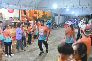 BIB: 3674
                            <button type="button" onclick="openModal(26242257)" class="btn btn-primary btn-sm float-right btn-popup" data-toggle="modal" data-target=".modal-high-quality">
                        <i class="fas fa-shopping-cart"></i> Add to Cart
                    </button>
                                            <button type="button" onclick="isThisMe(26242257, true)" class="btn btn-success btn-sm float-right btn-popup btn-isme hidden" data-toggle="tooltip" data-placement="bottom" title="นี่คือรูปของคุณใช่ไหม คลิกที่นี่เพื่อเอาเข้าอัลบั้ม">
                        <i class="fas fa-plus"></i> Add to album
                    </button>
                    <button type="button" onclick="isThisMe(26242257, false)" class="btn btn-warning btn-sm float-right btn-popup btn-isnotme hidden">
                        <i class="fas fa-ban"></i> Remove from album
                    </button>