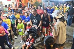 BIB: 3184, 100, 078, 119
                            <button type="button" onclick="openModal(26252127)" class="btn btn-primary btn-sm float-right btn-popup" data-toggle="modal" data-target=".modal-high-quality">
                        <i class="fas fa-shopping-cart"></i> Add to Cart
                    </button>
                                            <button type="button" onclick="isThisMe(26252127, true)" class="btn btn-success btn-sm float-right btn-popup btn-isme hidden" data-toggle="tooltip" data-placement="bottom" title="นี่คือรูปของคุณใช่ไหม คลิกที่นี่เพื่อเอาเข้าอัลบั้ม">
                        <i class="fas fa-plus"></i> Add to album
                    </button>
                    <button type="button" onclick="isThisMe(26252127, false)" class="btn btn-warning btn-sm float-right btn-popup btn-isnotme hidden">
                        <i class="fas fa-ban"></i> Remove from album
                    </button>