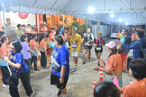 BIB: 4815
                            <button type="button" onclick="openModal(26253073)" class="btn btn-primary btn-sm float-right btn-popup" data-toggle="modal" data-target=".modal-high-quality">
                        <i class="fas fa-shopping-cart"></i> Add to Cart
                    </button>
                                            <button type="button" onclick="isThisMe(26253073, true)" class="btn btn-success btn-sm float-right btn-popup btn-isme hidden" data-toggle="tooltip" data-placement="bottom" title="นี่คือรูปของคุณใช่ไหม คลิกที่นี่เพื่อเอาเข้าอัลบั้ม">
                        <i class="fas fa-plus"></i> Add to album
                    </button>
                    <button type="button" onclick="isThisMe(26253073, false)" class="btn btn-warning btn-sm float-right btn-popup btn-isnotme hidden">
                        <i class="fas fa-ban"></i> Remove from album
                    </button>