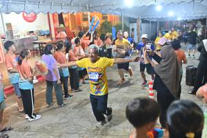 BIB: 4771
                            <button type="button" onclick="openModal(26242549)" class="btn btn-primary btn-sm float-right btn-popup" data-toggle="modal" data-target=".modal-high-quality">
                        <i class="fas fa-shopping-cart"></i> Add to Cart
                    </button>
                                            <button type="button" onclick="isThisMe(26242549, true)" class="btn btn-success btn-sm float-right btn-popup btn-isme hidden" data-toggle="tooltip" data-placement="bottom" title="นี่คือรูปของคุณใช่ไหม คลิกที่นี่เพื่อเอาเข้าอัลบั้ม">
                        <i class="fas fa-plus"></i> Add to album
                    </button>
                    <button type="button" onclick="isThisMe(26242549, false)" class="btn btn-warning btn-sm float-right btn-popup btn-isnotme hidden">
                        <i class="fas fa-ban"></i> Remove from album
                    </button>