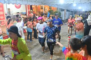 BIB: 4773
                            <button type="button" onclick="openModal(26242387)" class="btn btn-primary btn-sm float-right btn-popup" data-toggle="modal" data-target=".modal-high-quality">
                        <i class="fas fa-shopping-cart"></i> Add to Cart
                    </button>
                                            <button type="button" onclick="isThisMe(26242387, true)" class="btn btn-success btn-sm float-right btn-popup btn-isme hidden" data-toggle="tooltip" data-placement="bottom" title="นี่คือรูปของคุณใช่ไหม คลิกที่นี่เพื่อเอาเข้าอัลบั้ม">
                        <i class="fas fa-plus"></i> Add to album
                    </button>
                    <button type="button" onclick="isThisMe(26242387, false)" class="btn btn-warning btn-sm float-right btn-popup btn-isnotme hidden">
                        <i class="fas fa-ban"></i> Remove from album
                    </button>