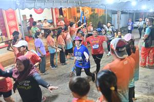 BIB: 3418, 4595
                            <button type="button" onclick="openModal(26252972)" class="btn btn-primary btn-sm float-right btn-popup" data-toggle="modal" data-target=".modal-high-quality">
                        <i class="fas fa-shopping-cart"></i> Add to Cart
                    </button>
                                            <button type="button" onclick="isThisMe(26252972, true)" class="btn btn-success btn-sm float-right btn-popup btn-isme hidden" data-toggle="tooltip" data-placement="bottom" title="นี่คือรูปของคุณใช่ไหม คลิกที่นี่เพื่อเอาเข้าอัลบั้ม">
                        <i class="fas fa-plus"></i> Add to album
                    </button>
                    <button type="button" onclick="isThisMe(26252972, false)" class="btn btn-warning btn-sm float-right btn-popup btn-isnotme hidden">
                        <i class="fas fa-ban"></i> Remove from album
                    </button>