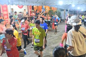 BIB: 3572, 3614
                            <button type="button" onclick="openModal(26252360)" class="btn btn-primary btn-sm float-right btn-popup" data-toggle="modal" data-target=".modal-high-quality">
                        <i class="fas fa-shopping-cart"></i> Add to Cart
                    </button>
                                            <button type="button" onclick="isThisMe(26252360, true)" class="btn btn-success btn-sm float-right btn-popup btn-isme hidden" data-toggle="tooltip" data-placement="bottom" title="นี่คือรูปของคุณใช่ไหม คลิกที่นี่เพื่อเอาเข้าอัลบั้ม">
                        <i class="fas fa-plus"></i> Add to album
                    </button>
                    <button type="button" onclick="isThisMe(26252360, false)" class="btn btn-warning btn-sm float-right btn-popup btn-isnotme hidden">
                        <i class="fas fa-ban"></i> Remove from album
                    </button>