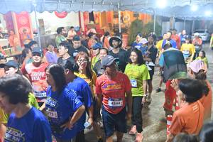 BIB: 4943, 772, 4544
                            <button type="button" onclick="openModal(26253393)" class="btn btn-primary btn-sm float-right btn-popup" data-toggle="modal" data-target=".modal-high-quality">
                        <i class="fas fa-shopping-cart"></i> Add to Cart
                    </button>
                                            <button type="button" onclick="isThisMe(26253393, true)" class="btn btn-success btn-sm float-right btn-popup btn-isme hidden" data-toggle="tooltip" data-placement="bottom" title="นี่คือรูปของคุณใช่ไหม คลิกที่นี่เพื่อเอาเข้าอัลบั้ม">
                        <i class="fas fa-plus"></i> Add to album
                    </button>
                    <button type="button" onclick="isThisMe(26253393, false)" class="btn btn-warning btn-sm float-right btn-popup btn-isnotme hidden">
                        <i class="fas fa-ban"></i> Remove from album
                    </button>