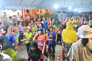 BIB: 32043
                            <button type="button" onclick="openModal(26251755)" class="btn btn-primary btn-sm float-right btn-popup" data-toggle="modal" data-target=".modal-high-quality">
                        <i class="fas fa-shopping-cart"></i> Add to Cart
                    </button>
                                            <button type="button" onclick="isThisMe(26251755, true)" class="btn btn-success btn-sm float-right btn-popup btn-isme hidden" data-toggle="tooltip" data-placement="bottom" title="นี่คือรูปของคุณใช่ไหม คลิกที่นี่เพื่อเอาเข้าอัลบั้ม">
                        <i class="fas fa-plus"></i> Add to album
                    </button>
                    <button type="button" onclick="isThisMe(26251755, false)" class="btn btn-warning btn-sm float-right btn-popup btn-isnotme hidden">
                        <i class="fas fa-ban"></i> Remove from album
                    </button>