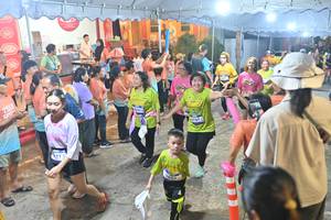 BIB: 1761
                            <button type="button" onclick="openModal(26252416)" class="btn btn-primary btn-sm float-right btn-popup" data-toggle="modal" data-target=".modal-high-quality">
                        <i class="fas fa-shopping-cart"></i> Add to Cart
                    </button>
                                            <button type="button" onclick="isThisMe(26252416, true)" class="btn btn-success btn-sm float-right btn-popup btn-isme hidden" data-toggle="tooltip" data-placement="bottom" title="นี่คือรูปของคุณใช่ไหม คลิกที่นี่เพื่อเอาเข้าอัลบั้ม">
                        <i class="fas fa-plus"></i> Add to album
                    </button>
                    <button type="button" onclick="isThisMe(26252416, false)" class="btn btn-warning btn-sm float-right btn-popup btn-isnotme hidden">
                        <i class="fas fa-ban"></i> Remove from album
                    </button>