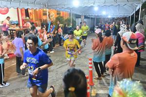 BIB: 
                            <button type="button" onclick="openModal(26242944)" class="btn btn-primary btn-sm float-right btn-popup" data-toggle="modal" data-target=".modal-high-quality">
                        <i class="fas fa-shopping-cart"></i> Add to Cart
                    </button>
                                            <button type="button" onclick="isThisMe(26242944, true)" class="btn btn-success btn-sm float-right btn-popup btn-isme hidden" data-toggle="tooltip" data-placement="bottom" title="นี่คือรูปของคุณใช่ไหม คลิกที่นี่เพื่อเอาเข้าอัลบั้ม">
                        <i class="fas fa-plus"></i> Add to album
                    </button>
                    <button type="button" onclick="isThisMe(26242944, false)" class="btn btn-warning btn-sm float-right btn-popup btn-isnotme hidden">
                        <i class="fas fa-ban"></i> Remove from album
                    </button>