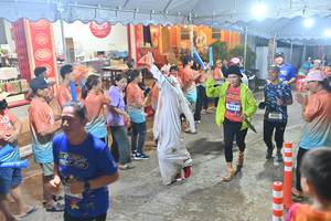 BIB: 3643, 4773
                            <button type="button" onclick="openModal(26242367)" class="btn btn-primary btn-sm float-right btn-popup" data-toggle="modal" data-target=".modal-high-quality">
                        <i class="fas fa-shopping-cart"></i> Add to Cart
                    </button>
                                            <button type="button" onclick="isThisMe(26242367, true)" class="btn btn-success btn-sm float-right btn-popup btn-isme hidden" data-toggle="tooltip" data-placement="bottom" title="นี่คือรูปของคุณใช่ไหม คลิกที่นี่เพื่อเอาเข้าอัลบั้ม">
                        <i class="fas fa-plus"></i> Add to album
                    </button>
                    <button type="button" onclick="isThisMe(26242367, false)" class="btn btn-warning btn-sm float-right btn-popup btn-isnotme hidden">
                        <i class="fas fa-ban"></i> Remove from album
                    </button>