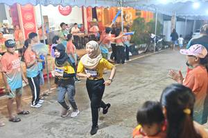 BIB: 431
                            <button type="button" onclick="openModal(26253463)" class="btn btn-primary btn-sm float-right btn-popup" data-toggle="modal" data-target=".modal-high-quality">
                        <i class="fas fa-shopping-cart"></i> Add to Cart
                    </button>
                                            <button type="button" onclick="isThisMe(26253463, true)" class="btn btn-success btn-sm float-right btn-popup btn-isme hidden" data-toggle="tooltip" data-placement="bottom" title="นี่คือรูปของคุณใช่ไหม คลิกที่นี่เพื่อเอาเข้าอัลบั้ม">
                        <i class="fas fa-plus"></i> Add to album
                    </button>
                    <button type="button" onclick="isThisMe(26253463, false)" class="btn btn-warning btn-sm float-right btn-popup btn-isnotme hidden">
                        <i class="fas fa-ban"></i> Remove from album
                    </button>