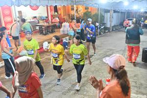 BIB: 1769, 3224, 3766, 3909
                            <button type="button" onclick="openModal(26253600)" class="btn btn-primary btn-sm float-right btn-popup" data-toggle="modal" data-target=".modal-high-quality">
                        <i class="fas fa-shopping-cart"></i> Add to Cart
                    </button>
                                            <button type="button" onclick="isThisMe(26253600, true)" class="btn btn-success btn-sm float-right btn-popup btn-isme hidden" data-toggle="tooltip" data-placement="bottom" title="นี่คือรูปของคุณใช่ไหม คลิกที่นี่เพื่อเอาเข้าอัลบั้ม">
                        <i class="fas fa-plus"></i> Add to album
                    </button>
                    <button type="button" onclick="isThisMe(26253600, false)" class="btn btn-warning btn-sm float-right btn-popup btn-isnotme hidden">
                        <i class="fas fa-ban"></i> Remove from album
                    </button>