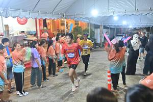 BIB: 3952
                            <button type="button" onclick="openModal(26242008)" class="btn btn-primary btn-sm float-right btn-popup" data-toggle="modal" data-target=".modal-high-quality">
                        <i class="fas fa-shopping-cart"></i> Add to Cart
                    </button>
                                            <button type="button" onclick="isThisMe(26242008, true)" class="btn btn-success btn-sm float-right btn-popup btn-isme hidden" data-toggle="tooltip" data-placement="bottom" title="นี่คือรูปของคุณใช่ไหม คลิกที่นี่เพื่อเอาเข้าอัลบั้ม">
                        <i class="fas fa-plus"></i> Add to album
                    </button>
                    <button type="button" onclick="isThisMe(26242008, false)" class="btn btn-warning btn-sm float-right btn-popup btn-isnotme hidden">
                        <i class="fas fa-ban"></i> Remove from album
                    </button>