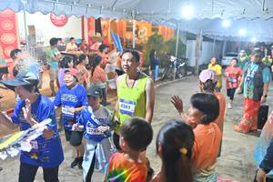 BIB: 41644, 3743, 4265
                            <button type="button" onclick="openModal(26253291)" class="btn btn-primary btn-sm float-right btn-popup" data-toggle="modal" data-target=".modal-high-quality">
                        <i class="fas fa-shopping-cart"></i> Add to Cart
                    </button>
                                            <button type="button" onclick="isThisMe(26253291, true)" class="btn btn-success btn-sm float-right btn-popup btn-isme hidden" data-toggle="tooltip" data-placement="bottom" title="นี่คือรูปของคุณใช่ไหม คลิกที่นี่เพื่อเอาเข้าอัลบั้ม">
                        <i class="fas fa-plus"></i> Add to album
                    </button>
                    <button type="button" onclick="isThisMe(26253291, false)" class="btn btn-warning btn-sm float-right btn-popup btn-isnotme hidden">
                        <i class="fas fa-ban"></i> Remove from album
                    </button>