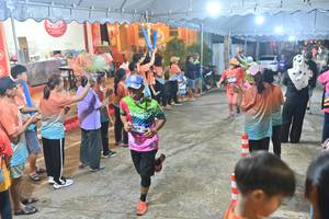 BIB: 194
                            <button type="button" onclick="openModal(26242117)" class="btn btn-primary btn-sm float-right btn-popup" data-toggle="modal" data-target=".modal-high-quality">
                        <i class="fas fa-shopping-cart"></i> Add to Cart
                    </button>
                                            <button type="button" onclick="isThisMe(26242117, true)" class="btn btn-success btn-sm float-right btn-popup btn-isme hidden" data-toggle="tooltip" data-placement="bottom" title="นี่คือรูปของคุณใช่ไหม คลิกที่นี่เพื่อเอาเข้าอัลบั้ม">
                        <i class="fas fa-plus"></i> Add to album
                    </button>
                    <button type="button" onclick="isThisMe(26242117, false)" class="btn btn-warning btn-sm float-right btn-popup btn-isnotme hidden">
                        <i class="fas fa-ban"></i> Remove from album
                    </button>