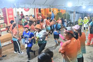 BIB: 4923
                            <button type="button" onclick="openModal(26252991)" class="btn btn-primary btn-sm float-right btn-popup" data-toggle="modal" data-target=".modal-high-quality">
                        <i class="fas fa-shopping-cart"></i> Add to Cart
                    </button>
                                            <button type="button" onclick="isThisMe(26252991, true)" class="btn btn-success btn-sm float-right btn-popup btn-isme hidden" data-toggle="tooltip" data-placement="bottom" title="นี่คือรูปของคุณใช่ไหม คลิกที่นี่เพื่อเอาเข้าอัลบั้ม">
                        <i class="fas fa-plus"></i> Add to album
                    </button>
                    <button type="button" onclick="isThisMe(26252991, false)" class="btn btn-warning btn-sm float-right btn-popup btn-isnotme hidden">
                        <i class="fas fa-ban"></i> Remove from album
                    </button>