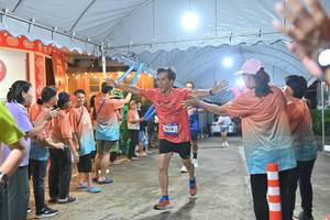 BIB: 3618
                            <button type="button" onclick="openModal(26241005)" class="btn btn-primary btn-sm float-right btn-popup" data-toggle="modal" data-target=".modal-high-quality">
                        <i class="fas fa-shopping-cart"></i> Add to Cart
                    </button>
                                            <button type="button" onclick="isThisMe(26241005, true)" class="btn btn-success btn-sm float-right btn-popup btn-isme hidden" data-toggle="tooltip" data-placement="bottom" title="นี่คือรูปของคุณใช่ไหม คลิกที่นี่เพื่อเอาเข้าอัลบั้ม">
                        <i class="fas fa-plus"></i> Add to album
                    </button>
                    <button type="button" onclick="isThisMe(26241005, false)" class="btn btn-warning btn-sm float-right btn-popup btn-isnotme hidden">
                        <i class="fas fa-ban"></i> Remove from album
                    </button>