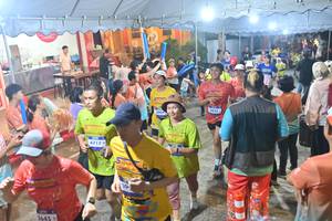 BIB: 3645, 4717, 3835
                            <button type="button" onclick="openModal(26242984)" class="btn btn-primary btn-sm float-right btn-popup" data-toggle="modal" data-target=".modal-high-quality">
                        <i class="fas fa-shopping-cart"></i> Add to Cart
                    </button>
                                            <button type="button" onclick="isThisMe(26242984, true)" class="btn btn-success btn-sm float-right btn-popup btn-isme hidden" data-toggle="tooltip" data-placement="bottom" title="นี่คือรูปของคุณใช่ไหม คลิกที่นี่เพื่อเอาเข้าอัลบั้ม">
                        <i class="fas fa-plus"></i> Add to album
                    </button>
                    <button type="button" onclick="isThisMe(26242984, false)" class="btn btn-warning btn-sm float-right btn-popup btn-isnotme hidden">
                        <i class="fas fa-ban"></i> Remove from album
                    </button>