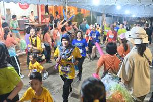 BIB: 049, 3983
                            <button type="button" onclick="openModal(26252339)" class="btn btn-primary btn-sm float-right btn-popup" data-toggle="modal" data-target=".modal-high-quality">
                        <i class="fas fa-shopping-cart"></i> Add to Cart
                    </button>
                                            <button type="button" onclick="isThisMe(26252339, true)" class="btn btn-success btn-sm float-right btn-popup btn-isme hidden" data-toggle="tooltip" data-placement="bottom" title="นี่คือรูปของคุณใช่ไหม คลิกที่นี่เพื่อเอาเข้าอัลบั้ม">
                        <i class="fas fa-plus"></i> Add to album
                    </button>
                    <button type="button" onclick="isThisMe(26252339, false)" class="btn btn-warning btn-sm float-right btn-popup btn-isnotme hidden">
                        <i class="fas fa-ban"></i> Remove from album
                    </button>