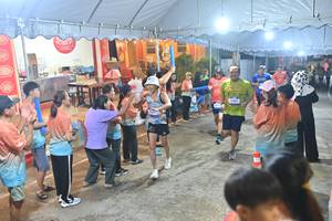 BIB: 4363
                            <button type="button" onclick="openModal(26242168)" class="btn btn-primary btn-sm float-right btn-popup" data-toggle="modal" data-target=".modal-high-quality">
                        <i class="fas fa-shopping-cart"></i> Add to Cart
                    </button>
                                            <button type="button" onclick="isThisMe(26242168, true)" class="btn btn-success btn-sm float-right btn-popup btn-isme hidden" data-toggle="tooltip" data-placement="bottom" title="นี่คือรูปของคุณใช่ไหม คลิกที่นี่เพื่อเอาเข้าอัลบั้ม">
                        <i class="fas fa-plus"></i> Add to album
                    </button>
                    <button type="button" onclick="isThisMe(26242168, false)" class="btn btn-warning btn-sm float-right btn-popup btn-isnotme hidden">
                        <i class="fas fa-ban"></i> Remove from album
                    </button>