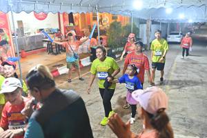 BIB: 2759, 4345, 4565
                            <button type="button" onclick="openModal(26253690)" class="btn btn-primary btn-sm float-right btn-popup" data-toggle="modal" data-target=".modal-high-quality">
                        <i class="fas fa-shopping-cart"></i> Add to Cart
                    </button>
                                            <button type="button" onclick="isThisMe(26253690, true)" class="btn btn-success btn-sm float-right btn-popup btn-isme hidden" data-toggle="tooltip" data-placement="bottom" title="นี่คือรูปของคุณใช่ไหม คลิกที่นี่เพื่อเอาเข้าอัลบั้ม">
                        <i class="fas fa-plus"></i> Add to album
                    </button>
                    <button type="button" onclick="isThisMe(26253690, false)" class="btn btn-warning btn-sm float-right btn-popup btn-isnotme hidden">
                        <i class="fas fa-ban"></i> Remove from album
                    </button>