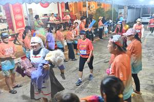 BIB: 3439
                            <button type="button" onclick="openModal(26252744)" class="btn btn-primary btn-sm float-right btn-popup" data-toggle="modal" data-target=".modal-high-quality">
                        <i class="fas fa-shopping-cart"></i> Add to Cart
                    </button>
                                            <button type="button" onclick="isThisMe(26252744, true)" class="btn btn-success btn-sm float-right btn-popup btn-isme hidden" data-toggle="tooltip" data-placement="bottom" title="นี่คือรูปของคุณใช่ไหม คลิกที่นี่เพื่อเอาเข้าอัลบั้ม">
                        <i class="fas fa-plus"></i> Add to album
                    </button>
                    <button type="button" onclick="isThisMe(26252744, false)" class="btn btn-warning btn-sm float-right btn-popup btn-isnotme hidden">
                        <i class="fas fa-ban"></i> Remove from album
                    </button>