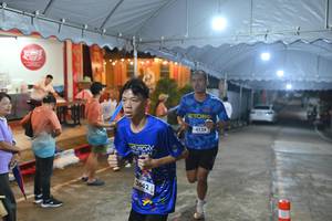 BIB: 3642, 4128
                            <button type="button" onclick="openModal(26240197)" class="btn btn-primary btn-sm float-right btn-popup" data-toggle="modal" data-target=".modal-high-quality">
                        <i class="fas fa-shopping-cart"></i> Add to Cart
                    </button>
                                            <button type="button" onclick="isThisMe(26240197, true)" class="btn btn-success btn-sm float-right btn-popup btn-isme hidden" data-toggle="tooltip" data-placement="bottom" title="นี่คือรูปของคุณใช่ไหม คลิกที่นี่เพื่อเอาเข้าอัลบั้ม">
                        <i class="fas fa-plus"></i> Add to album
                    </button>
                    <button type="button" onclick="isThisMe(26240197, false)" class="btn btn-warning btn-sm float-right btn-popup btn-isnotme hidden">
                        <i class="fas fa-ban"></i> Remove from album
                    </button>