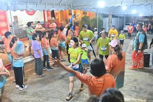 BIB: 3707
                            <button type="button" onclick="openModal(26253332)" class="btn btn-primary btn-sm float-right btn-popup" data-toggle="modal" data-target=".modal-high-quality">
                        <i class="fas fa-shopping-cart"></i> Add to Cart
                    </button>
                                            <button type="button" onclick="isThisMe(26253332, true)" class="btn btn-success btn-sm float-right btn-popup btn-isme hidden" data-toggle="tooltip" data-placement="bottom" title="นี่คือรูปของคุณใช่ไหม คลิกที่นี่เพื่อเอาเข้าอัลบั้ม">
                        <i class="fas fa-plus"></i> Add to album
                    </button>
                    <button type="button" onclick="isThisMe(26253332, false)" class="btn btn-warning btn-sm float-right btn-popup btn-isnotme hidden">
                        <i class="fas fa-ban"></i> Remove from album
                    </button>