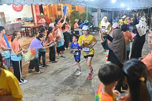 BIB: 140
                            <button type="button" onclick="openModal(26242484)" class="btn btn-primary btn-sm float-right btn-popup" data-toggle="modal" data-target=".modal-high-quality">
                        <i class="fas fa-shopping-cart"></i> Add to Cart
                    </button>
                                            <button type="button" onclick="isThisMe(26242484, true)" class="btn btn-success btn-sm float-right btn-popup btn-isme hidden" data-toggle="tooltip" data-placement="bottom" title="นี่คือรูปของคุณใช่ไหม คลิกที่นี่เพื่อเอาเข้าอัลบั้ม">
                        <i class="fas fa-plus"></i> Add to album
                    </button>
                    <button type="button" onclick="isThisMe(26242484, false)" class="btn btn-warning btn-sm float-right btn-popup btn-isnotme hidden">
                        <i class="fas fa-ban"></i> Remove from album
                    </button>