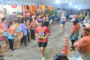 BIB: 3915
                            <button type="button" onclick="openModal(26242734)" class="btn btn-primary btn-sm float-right btn-popup" data-toggle="modal" data-target=".modal-high-quality">
                        <i class="fas fa-shopping-cart"></i> Add to Cart
                    </button>
                                            <button type="button" onclick="isThisMe(26242734, true)" class="btn btn-success btn-sm float-right btn-popup btn-isme hidden" data-toggle="tooltip" data-placement="bottom" title="นี่คือรูปของคุณใช่ไหม คลิกที่นี่เพื่อเอาเข้าอัลบั้ม">
                        <i class="fas fa-plus"></i> Add to album
                    </button>
                    <button type="button" onclick="isThisMe(26242734, false)" class="btn btn-warning btn-sm float-right btn-popup btn-isnotme hidden">
                        <i class="fas fa-ban"></i> Remove from album
                    </button>