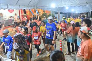 BIB: 045, 3061, 037
                            <button type="button" onclick="openModal(26243167)" class="btn btn-primary btn-sm float-right btn-popup" data-toggle="modal" data-target=".modal-high-quality">
                        <i class="fas fa-shopping-cart"></i> Add to Cart
                    </button>
                                            <button type="button" onclick="isThisMe(26243167, true)" class="btn btn-success btn-sm float-right btn-popup btn-isme hidden" data-toggle="tooltip" data-placement="bottom" title="นี่คือรูปของคุณใช่ไหม คลิกที่นี่เพื่อเอาเข้าอัลบั้ม">
                        <i class="fas fa-plus"></i> Add to album
                    </button>
                    <button type="button" onclick="isThisMe(26243167, false)" class="btn btn-warning btn-sm float-right btn-popup btn-isnotme hidden">
                        <i class="fas fa-ban"></i> Remove from album
                    </button>