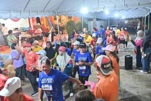 BIB: 4502, 1501
                            <button type="button" onclick="openModal(26252805)" class="btn btn-primary btn-sm float-right btn-popup" data-toggle="modal" data-target=".modal-high-quality">
                        <i class="fas fa-shopping-cart"></i> Add to Cart
                    </button>
                                            <button type="button" onclick="isThisMe(26252805, true)" class="btn btn-success btn-sm float-right btn-popup btn-isme hidden" data-toggle="tooltip" data-placement="bottom" title="นี่คือรูปของคุณใช่ไหม คลิกที่นี่เพื่อเอาเข้าอัลบั้ม">
                        <i class="fas fa-plus"></i> Add to album
                    </button>
                    <button type="button" onclick="isThisMe(26252805, false)" class="btn btn-warning btn-sm float-right btn-popup btn-isnotme hidden">
                        <i class="fas fa-ban"></i> Remove from album
                    </button>