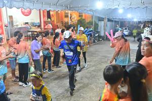 BIB: 3691
                            <button type="button" onclick="openModal(26242292)" class="btn btn-primary btn-sm float-right btn-popup" data-toggle="modal" data-target=".modal-high-quality">
                        <i class="fas fa-shopping-cart"></i> Add to Cart
                    </button>
                                            <button type="button" onclick="isThisMe(26242292, true)" class="btn btn-success btn-sm float-right btn-popup btn-isme hidden" data-toggle="tooltip" data-placement="bottom" title="นี่คือรูปของคุณใช่ไหม คลิกที่นี่เพื่อเอาเข้าอัลบั้ม">
                        <i class="fas fa-plus"></i> Add to album
                    </button>
                    <button type="button" onclick="isThisMe(26242292, false)" class="btn btn-warning btn-sm float-right btn-popup btn-isnotme hidden">
                        <i class="fas fa-ban"></i> Remove from album
                    </button>