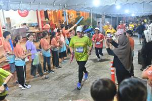 BIB: 4235
                            <button type="button" onclick="openModal(26242526)" class="btn btn-primary btn-sm float-right btn-popup" data-toggle="modal" data-target=".modal-high-quality">
                        <i class="fas fa-shopping-cart"></i> Add to Cart
                    </button>
                                            <button type="button" onclick="isThisMe(26242526, true)" class="btn btn-success btn-sm float-right btn-popup btn-isme hidden" data-toggle="tooltip" data-placement="bottom" title="นี่คือรูปของคุณใช่ไหม คลิกที่นี่เพื่อเอาเข้าอัลบั้ม">
                        <i class="fas fa-plus"></i> Add to album
                    </button>
                    <button type="button" onclick="isThisMe(26242526, false)" class="btn btn-warning btn-sm float-right btn-popup btn-isnotme hidden">
                        <i class="fas fa-ban"></i> Remove from album
                    </button>