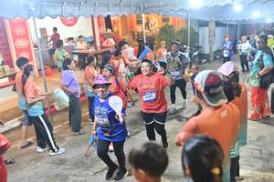 BIB: 418, 4595
                            <button type="button" onclick="openModal(26252978)" class="btn btn-primary btn-sm float-right btn-popup" data-toggle="modal" data-target=".modal-high-quality">
                        <i class="fas fa-shopping-cart"></i> Add to Cart
                    </button>
                                            <button type="button" onclick="isThisMe(26252978, true)" class="btn btn-success btn-sm float-right btn-popup btn-isme hidden" data-toggle="tooltip" data-placement="bottom" title="นี่คือรูปของคุณใช่ไหม คลิกที่นี่เพื่อเอาเข้าอัลบั้ม">
                        <i class="fas fa-plus"></i> Add to album
                    </button>
                    <button type="button" onclick="isThisMe(26252978, false)" class="btn btn-warning btn-sm float-right btn-popup btn-isnotme hidden">
                        <i class="fas fa-ban"></i> Remove from album
                    </button>