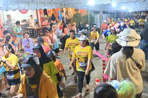 BIB: 1116, 3977
                            <button type="button" onclick="openModal(26252162)" class="btn btn-primary btn-sm float-right btn-popup" data-toggle="modal" data-target=".modal-high-quality">
                        <i class="fas fa-shopping-cart"></i> Add to Cart
                    </button>
                                            <button type="button" onclick="isThisMe(26252162, true)" class="btn btn-success btn-sm float-right btn-popup btn-isme hidden" data-toggle="tooltip" data-placement="bottom" title="นี่คือรูปของคุณใช่ไหม คลิกที่นี่เพื่อเอาเข้าอัลบั้ม">
                        <i class="fas fa-plus"></i> Add to album
                    </button>
                    <button type="button" onclick="isThisMe(26252162, false)" class="btn btn-warning btn-sm float-right btn-popup btn-isnotme hidden">
                        <i class="fas fa-ban"></i> Remove from album
                    </button>