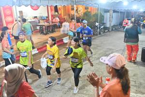 BIB: 1769, 3766
                            <button type="button" onclick="openModal(26253605)" class="btn btn-primary btn-sm float-right btn-popup" data-toggle="modal" data-target=".modal-high-quality">
                        <i class="fas fa-shopping-cart"></i> Add to Cart
                    </button>
                                            <button type="button" onclick="isThisMe(26253605, true)" class="btn btn-success btn-sm float-right btn-popup btn-isme hidden" data-toggle="tooltip" data-placement="bottom" title="นี่คือรูปของคุณใช่ไหม คลิกที่นี่เพื่อเอาเข้าอัลบั้ม">
                        <i class="fas fa-plus"></i> Add to album
                    </button>
                    <button type="button" onclick="isThisMe(26253605, false)" class="btn btn-warning btn-sm float-right btn-popup btn-isnotme hidden">
                        <i class="fas fa-ban"></i> Remove from album
                    </button>