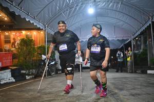 BIB: 1683, 3544
                            <button type="button" onclick="openModal(26253876)" class="btn btn-primary btn-sm float-right btn-popup" data-toggle="modal" data-target=".modal-high-quality">
                        <i class="fas fa-shopping-cart"></i> Add to Cart
                    </button>
                                            <button type="button" onclick="isThisMe(26253876, true)" class="btn btn-success btn-sm float-right btn-popup btn-isme hidden" data-toggle="tooltip" data-placement="bottom" title="นี่คือรูปของคุณใช่ไหม คลิกที่นี่เพื่อเอาเข้าอัลบั้ม">
                        <i class="fas fa-plus"></i> Add to album
                    </button>
                    <button type="button" onclick="isThisMe(26253876, false)" class="btn btn-warning btn-sm float-right btn-popup btn-isnotme hidden">
                        <i class="fas fa-ban"></i> Remove from album
                    </button>