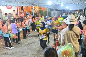 BIB: 3271
                            <button type="button" onclick="openModal(26252037)" class="btn btn-primary btn-sm float-right btn-popup" data-toggle="modal" data-target=".modal-high-quality">
                        <i class="fas fa-shopping-cart"></i> Add to Cart
                    </button>
                                            <button type="button" onclick="isThisMe(26252037, true)" class="btn btn-success btn-sm float-right btn-popup btn-isme hidden" data-toggle="tooltip" data-placement="bottom" title="นี่คือรูปของคุณใช่ไหม คลิกที่นี่เพื่อเอาเข้าอัลบั้ม">
                        <i class="fas fa-plus"></i> Add to album
                    </button>
                    <button type="button" onclick="isThisMe(26252037, false)" class="btn btn-warning btn-sm float-right btn-popup btn-isnotme hidden">
                        <i class="fas fa-ban"></i> Remove from album
                    </button>