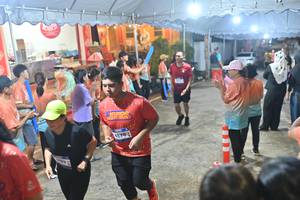 BIB: 4179
                            <button type="button" onclick="openModal(26241986)" class="btn btn-primary btn-sm float-right btn-popup" data-toggle="modal" data-target=".modal-high-quality">
                        <i class="fas fa-shopping-cart"></i> Add to Cart
                    </button>
                                            <button type="button" onclick="isThisMe(26241986, true)" class="btn btn-success btn-sm float-right btn-popup btn-isme hidden" data-toggle="tooltip" data-placement="bottom" title="นี่คือรูปของคุณใช่ไหม คลิกที่นี่เพื่อเอาเข้าอัลบั้ม">
                        <i class="fas fa-plus"></i> Add to album
                    </button>
                    <button type="button" onclick="isThisMe(26241986, false)" class="btn btn-warning btn-sm float-right btn-popup btn-isnotme hidden">
                        <i class="fas fa-ban"></i> Remove from album
                    </button>